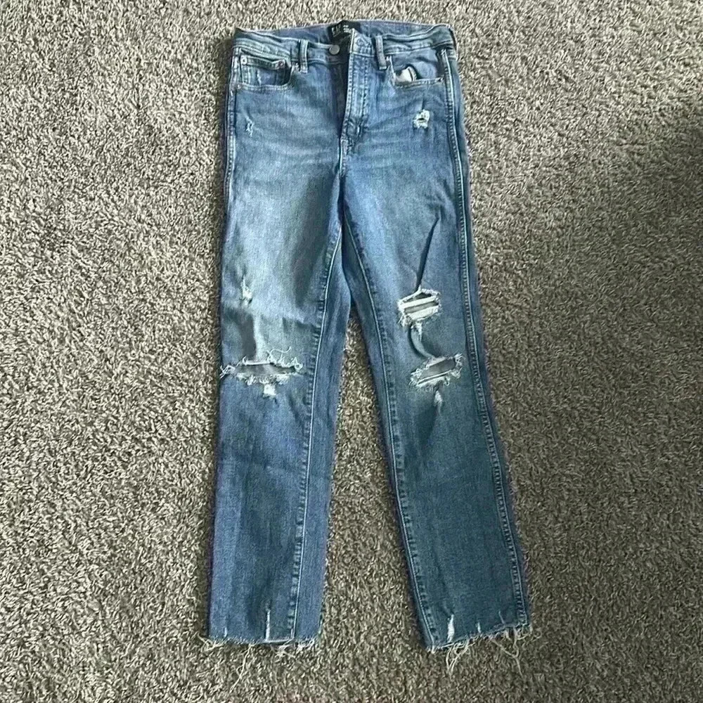 Like new! Women’s Gap High Rise Vintage Slim Size 4